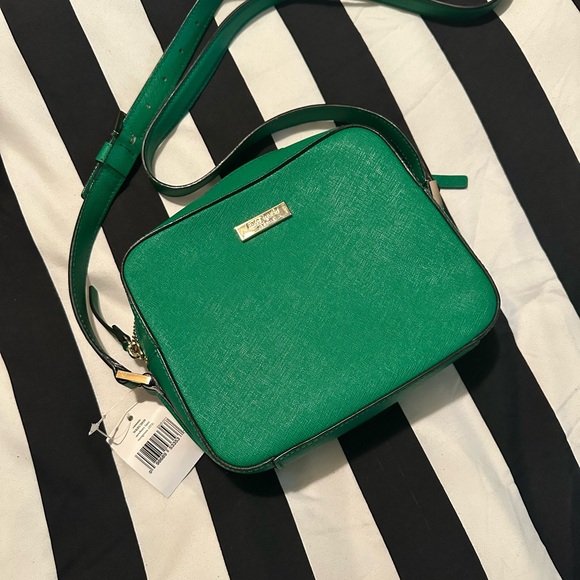 Kate Spade Vibrant Green Crossbody Bag-NWT - Picture 2 of 3